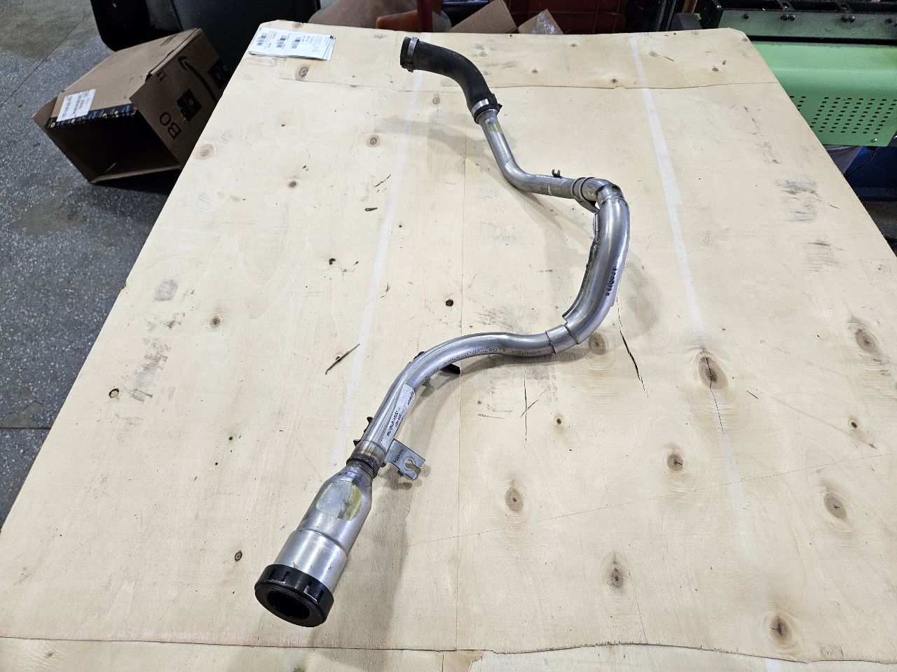 2021 CAMARO FUEL FILLER NECK 84683322 31708 - image 6