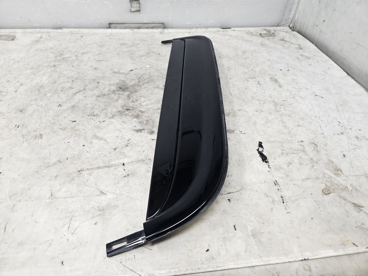 2023 SIERRA150 LH REAR DOOR BLACK APPLIQUE 84966051 31721 - image 4