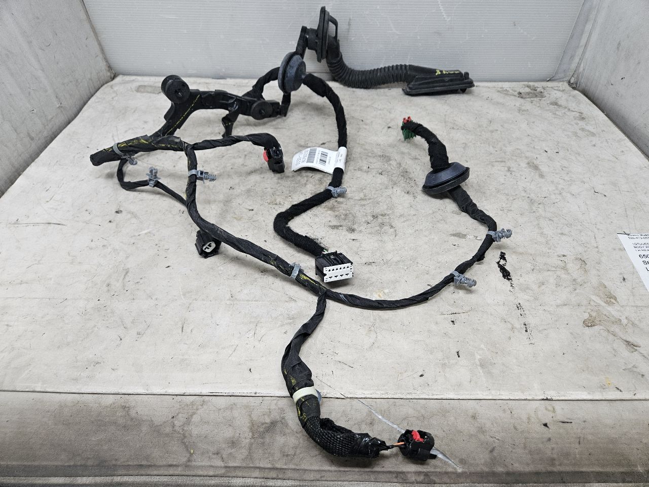2023 SIERRA150 LH REAR DOOR WIRE HARNESS 86790150 31724 - image 4