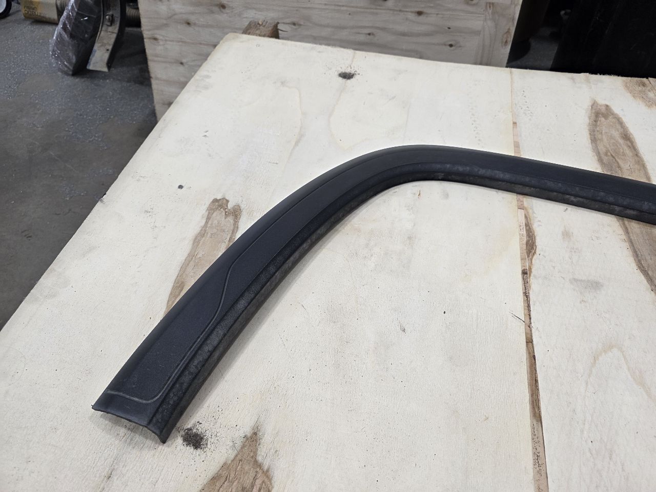 2020 SIERDEN15 PASSENGER FRONT FENDER FLARE 31734 - image 2