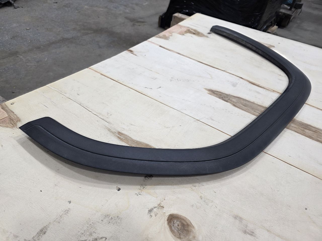 2020 SIERDEN15 PASSENGER FRONT FENDER FLARE 31734 - image 5