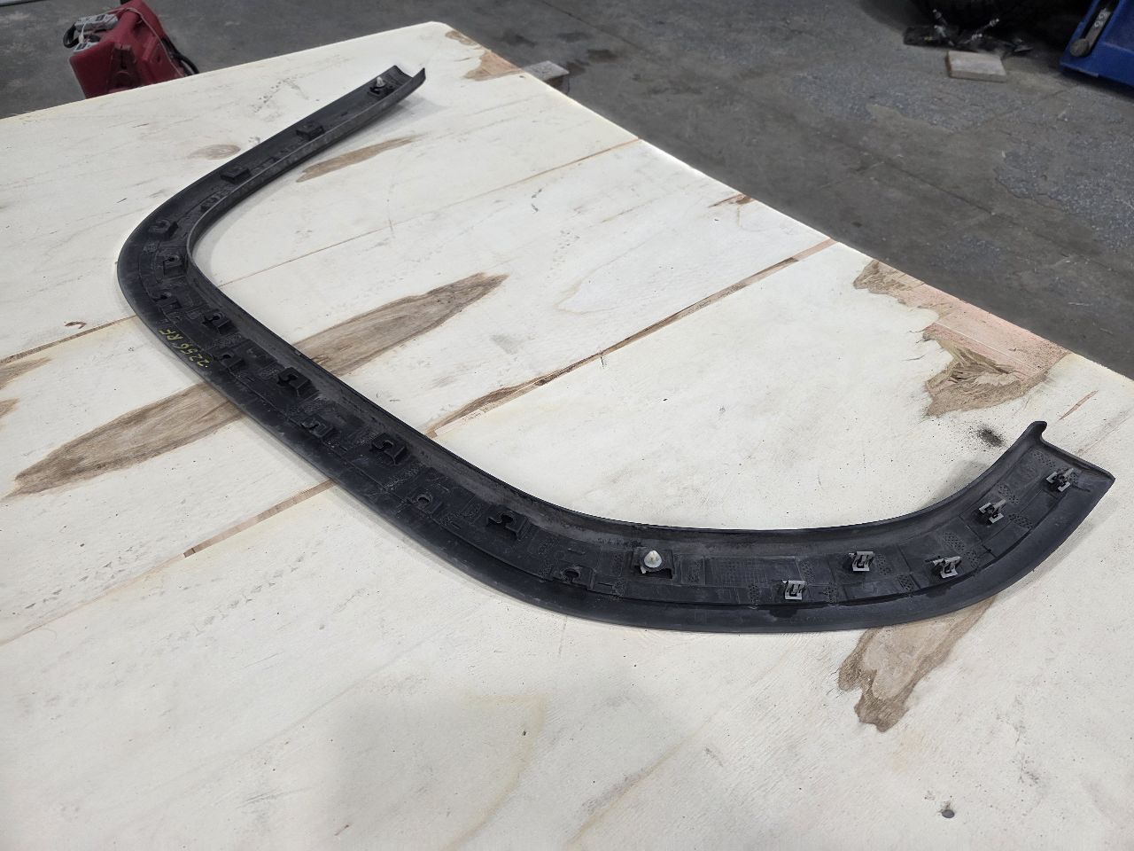 2020 SIERDEN15 PASSENGER FRONT FENDER FLARE 31734 - image 9