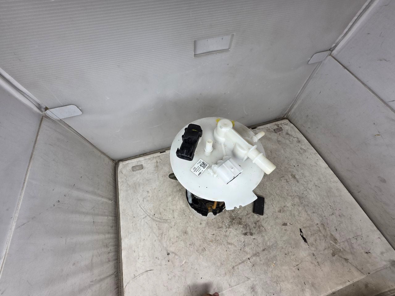 OEM FUEL PUMP 43K FJW 84715864 31735 - image 6