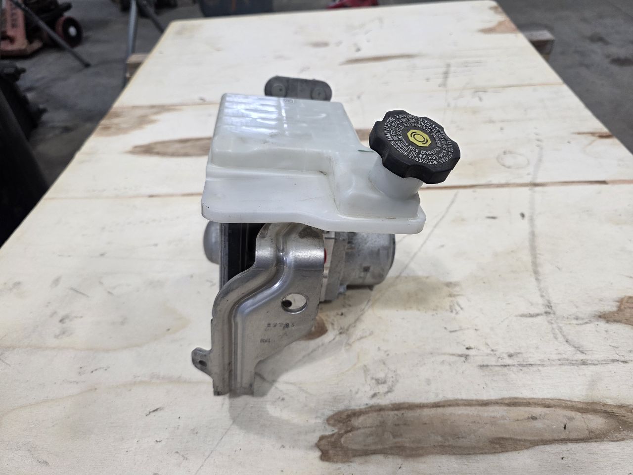 2024 SILVRDO15 ABS BRAKE PUMP & MODULE 46K MILE 31769 - image 4