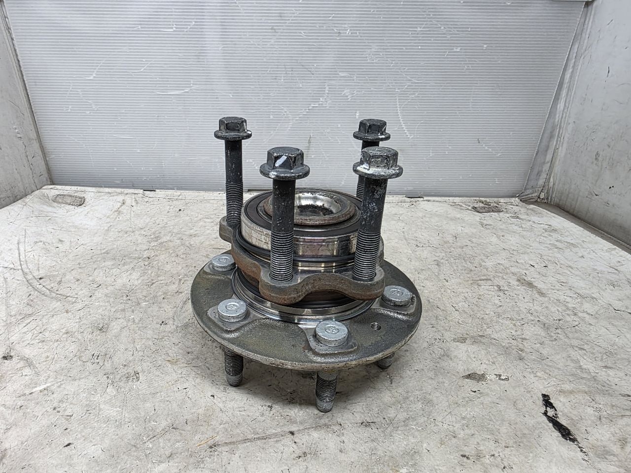 2024 SILVRDO15 OEM FRONT 4WD WHEEL HUB BEARING 46K 31770 - image 4