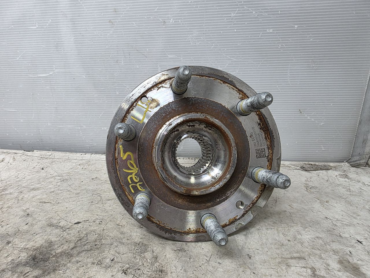 2024 SILVRDO15 OEM FRONT 4WD WHEEL HUB BEARING 46K 31770 - image 9