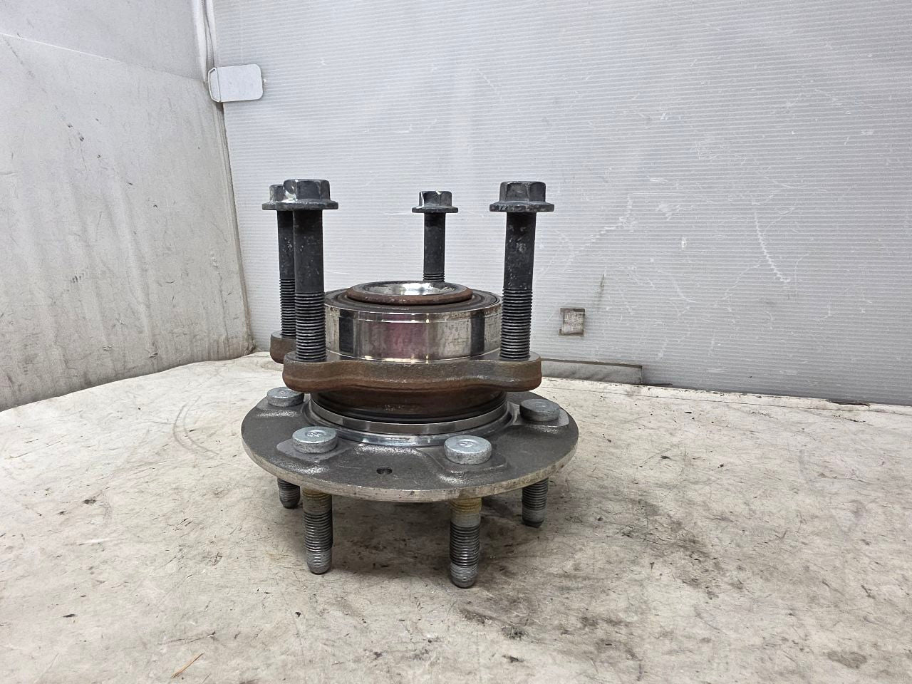 2024 SILVRDO15 OEM FRONT 4WD WHEEL HUB BEARING 46K 31771 - image 6
