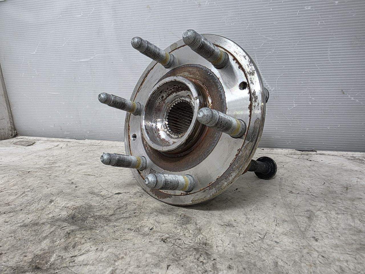 2024 SILVRDO15 OEM FRONT 4WD WHEEL HUB BEARING 46K 31771 - image 9