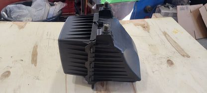2024 SILVRDO15 OEM AIR INTAKE BOX FILTER HOUSING 31781 - image 10