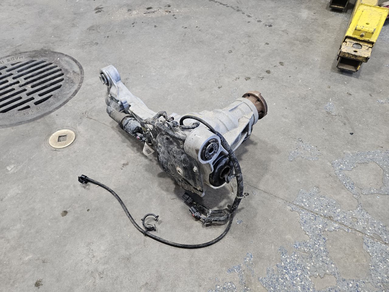 2024 SILVRDO15 ZR2 AT4X FRONT AXLE ELEC LOCK 46K 31793 - image 9