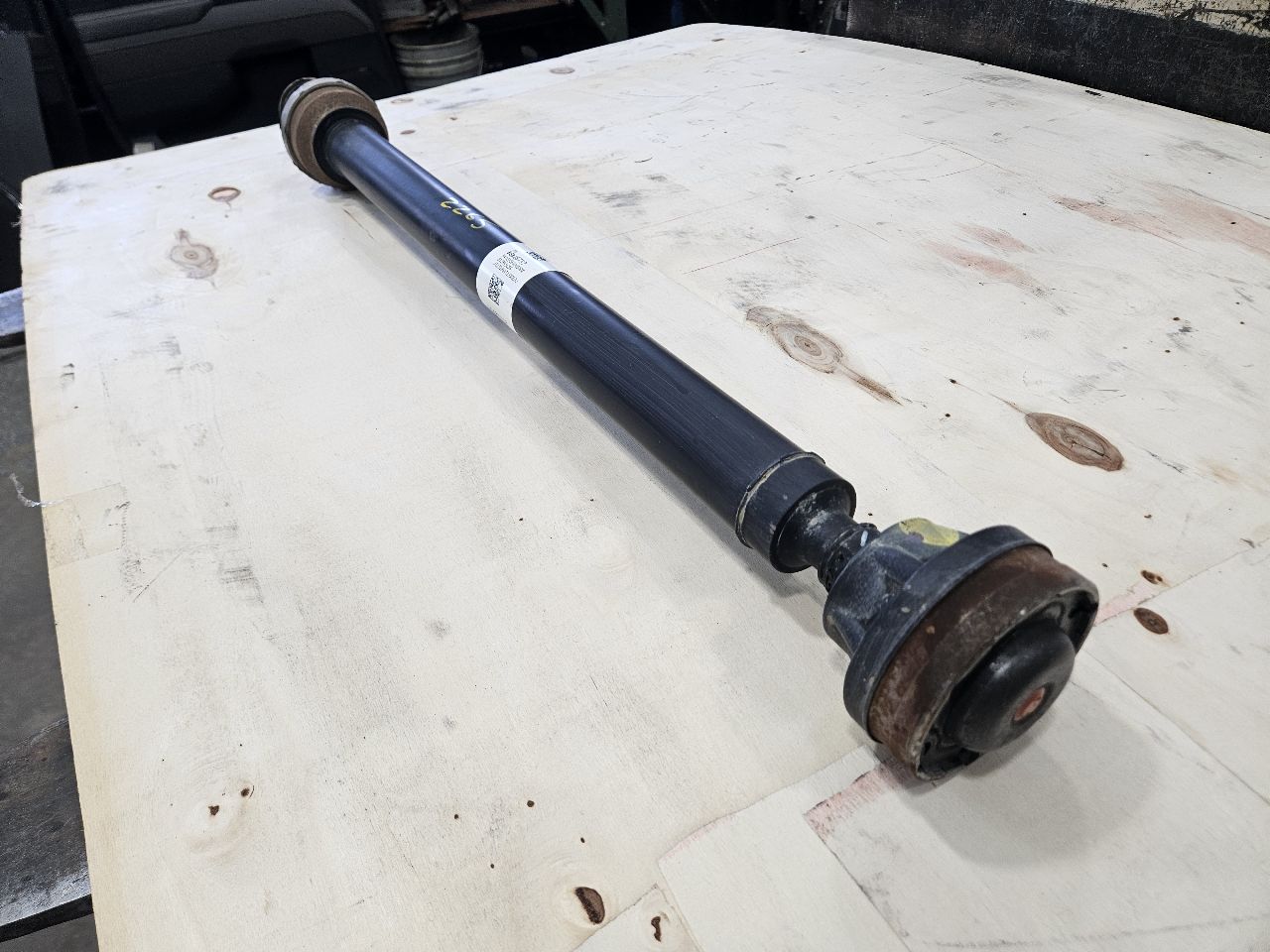 2024 SILVRDO15 4WD FRONT DRIVE SHAFT 86826757 46K 31796 - image 3