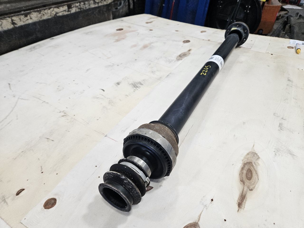 2024 SILVRDO15 4WD FRONT DRIVE SHAFT 86826757 46K 31796 - image 6