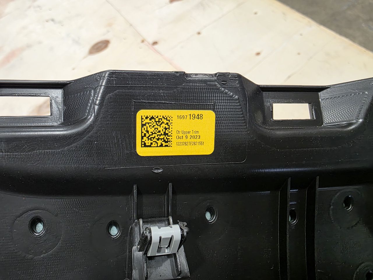 2024 SILVRDO15 UPPER DASH TRIM ZR2 YELLOW STITCHING 31799 - image 11