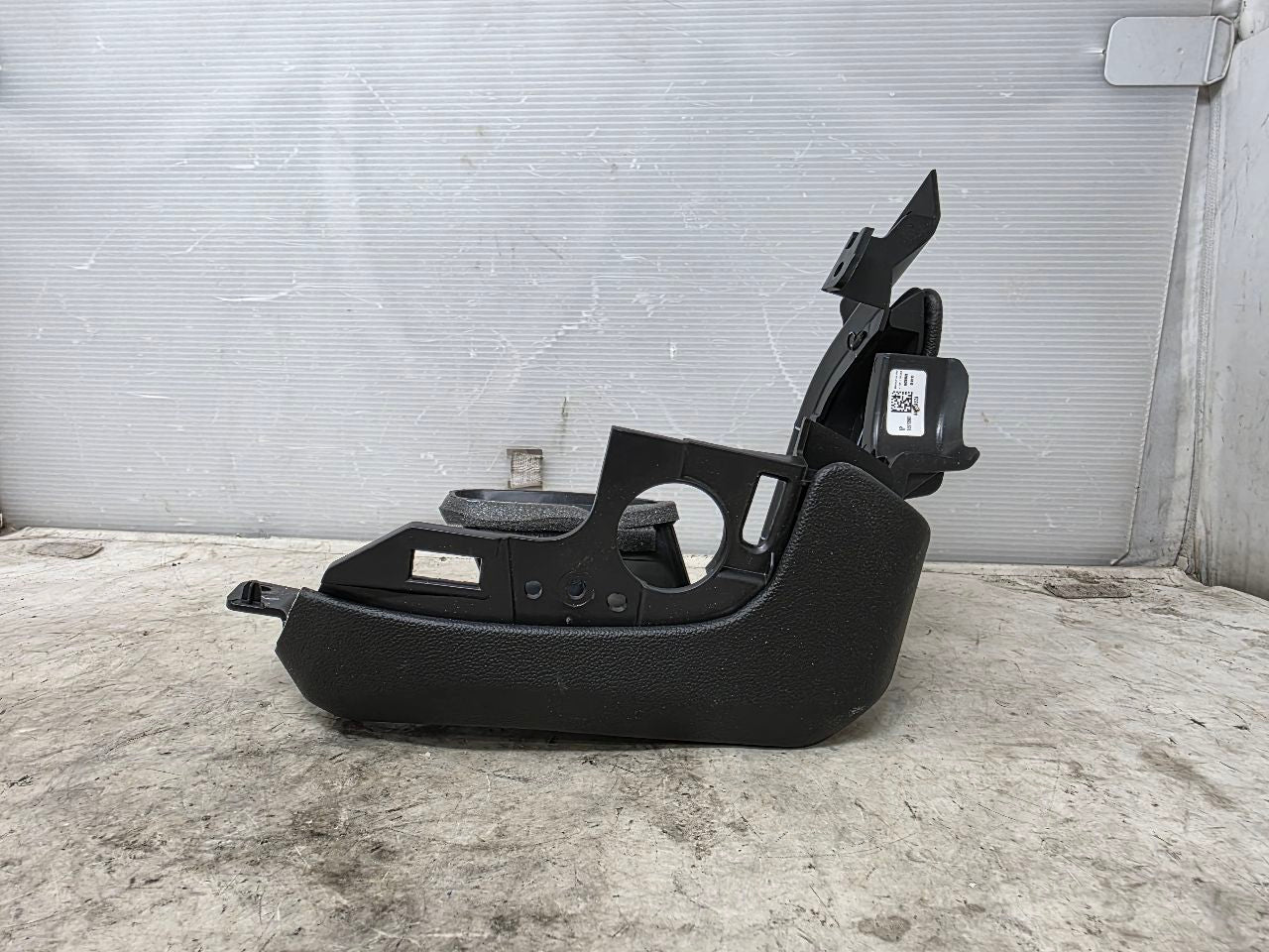 2024 SILVRDO15 LH DRIVER DASH TRIM DEFROST 87826627 31828 - image 6