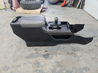 2024 SILVRDO15 ZR2 CENTER CONSOLE BLACK & GREY 31846 - image 6