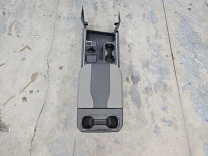 2024 SILVRDO15 ZR2 CENTER CONSOLE BLACK & GREY 31846 - image 9