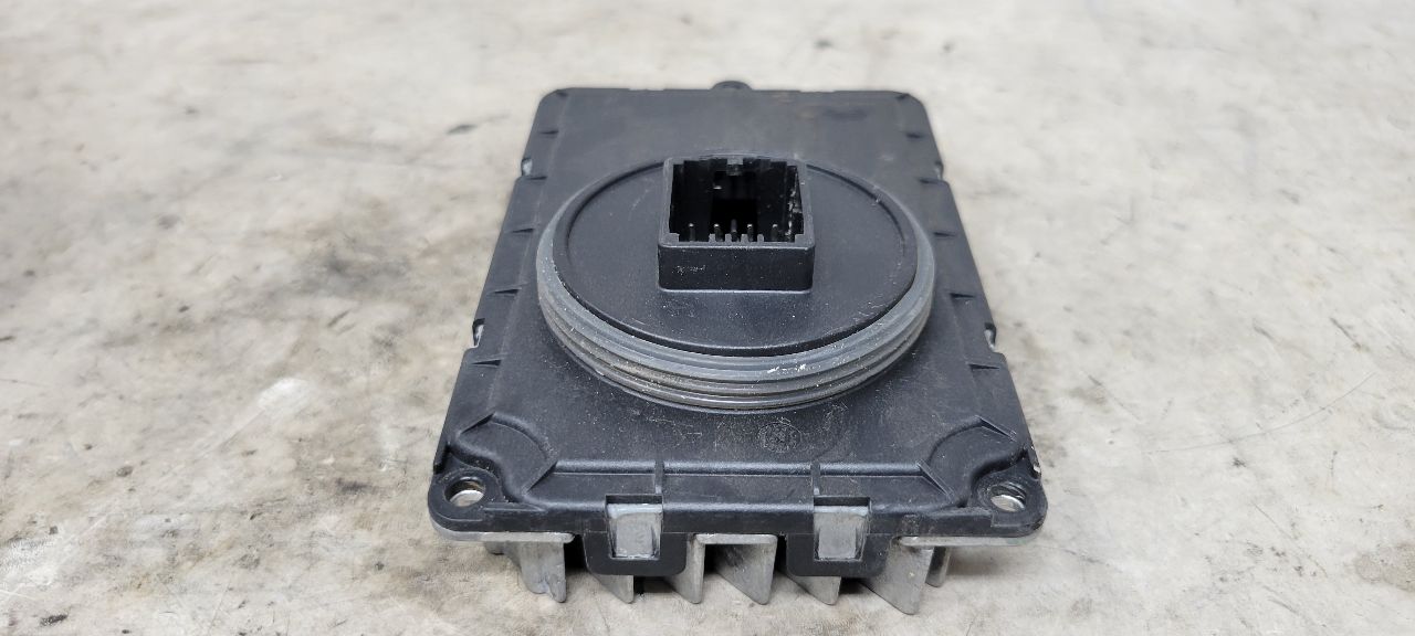 2024 SILVRDO15 HEADLIGHT BALLAST MODULE 13558881 31863 - image 2