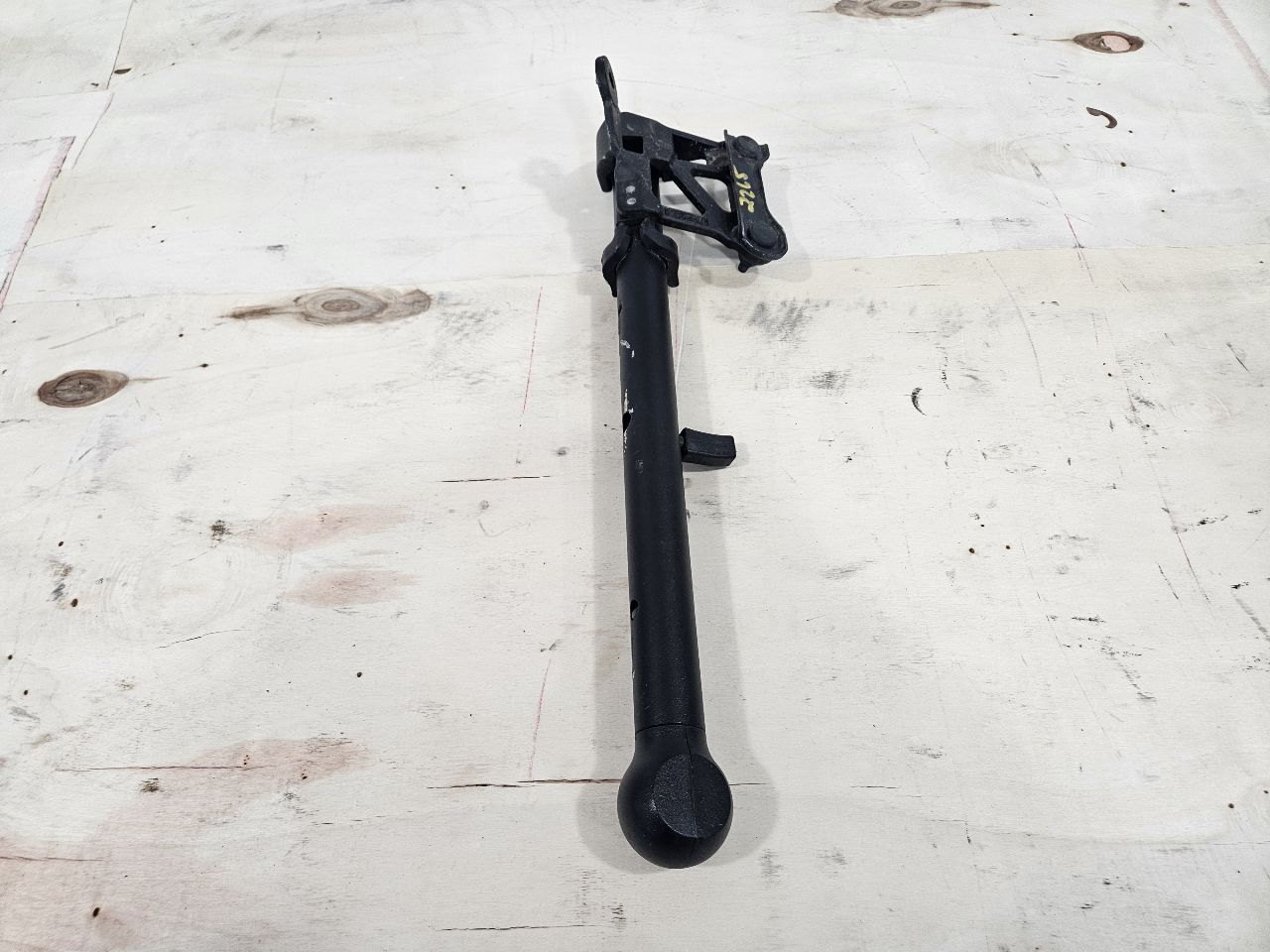 2024 SILVRDO15 AUXILIARY TAILGATE STEP ASSIST HANDL 31864 - image 4