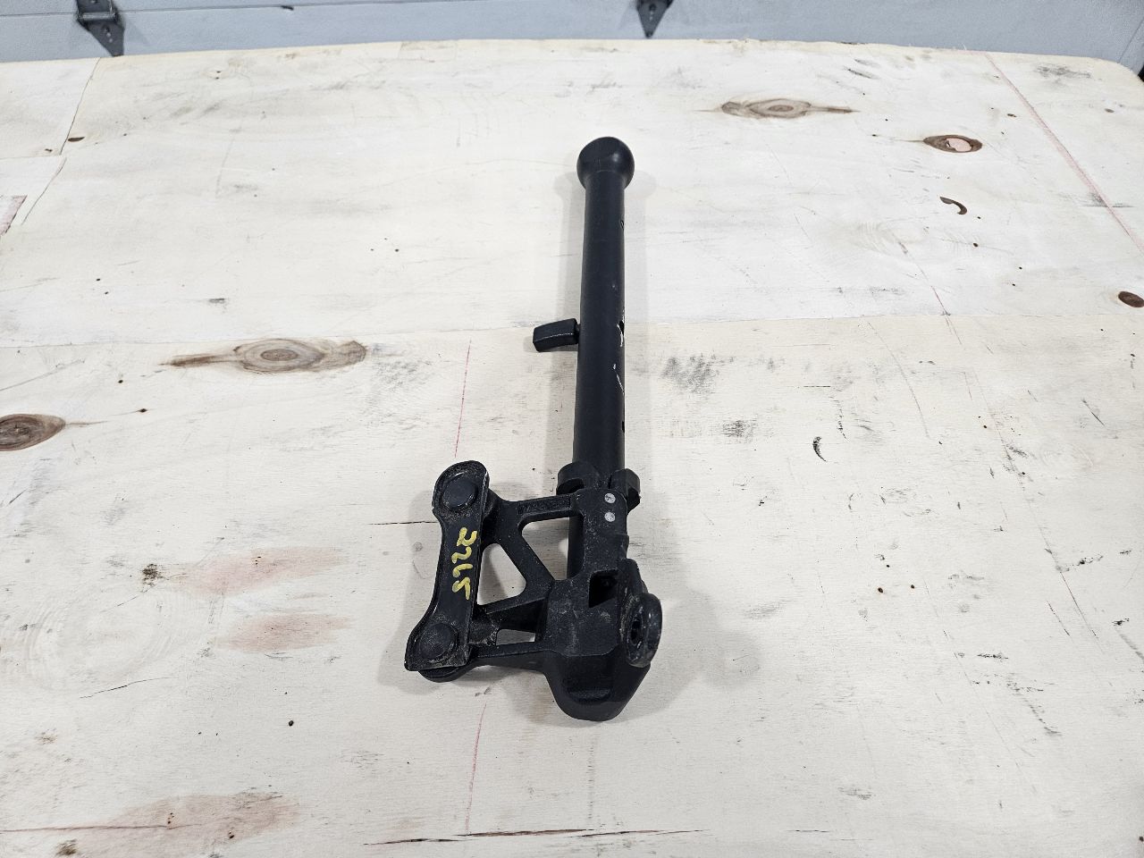 2024 SILVRDO15 AUXILIARY TAILGATE STEP ASSIST HANDL 31864 - image 10