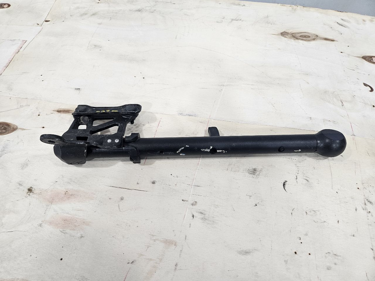 2024 SILVRDO15 AUXILIARY TAILGATE STEP ASSIST HANDL 31864 - image 12