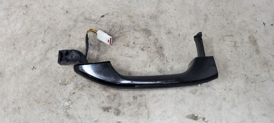 2024 SILVRDO15 FRONT DOOR HANDLE BLACK 13561494 31868 - image 7