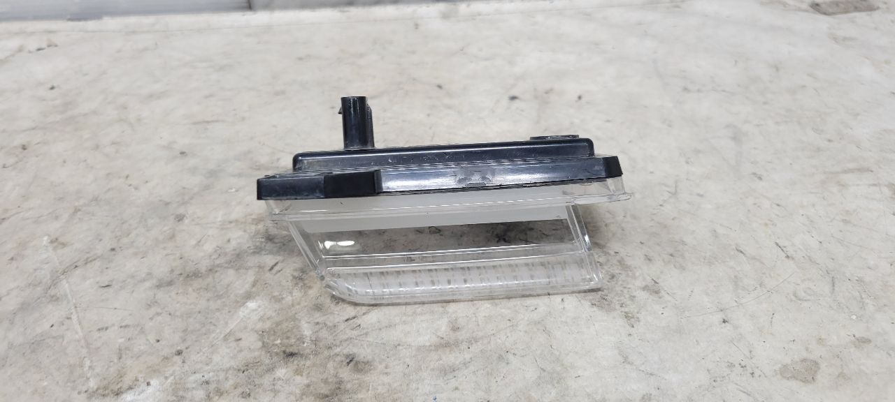 2024 SILVRDO15 LH FRONT FOG LAMP TURN 84691756 31884 - image 7