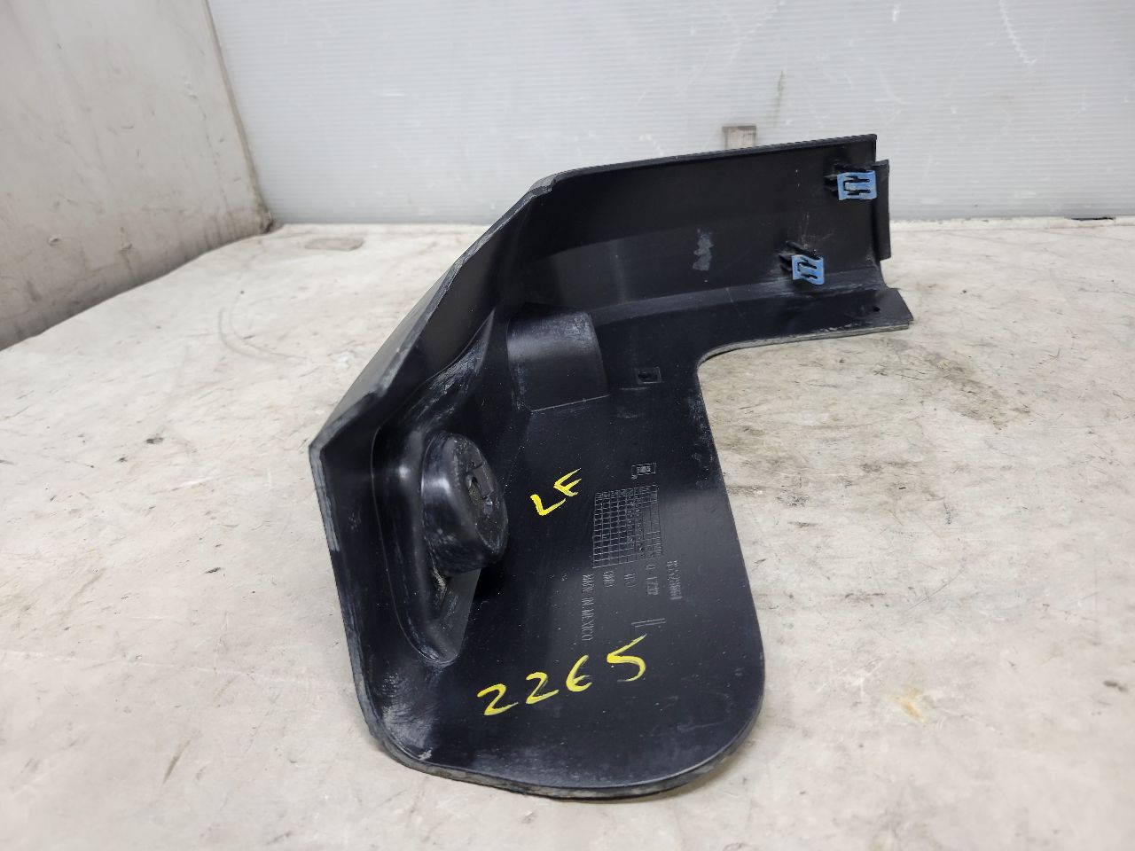 2024 SILVRDO15 LH FRONT WHEEL MUD SPLASH GUARD 31894 - image 4