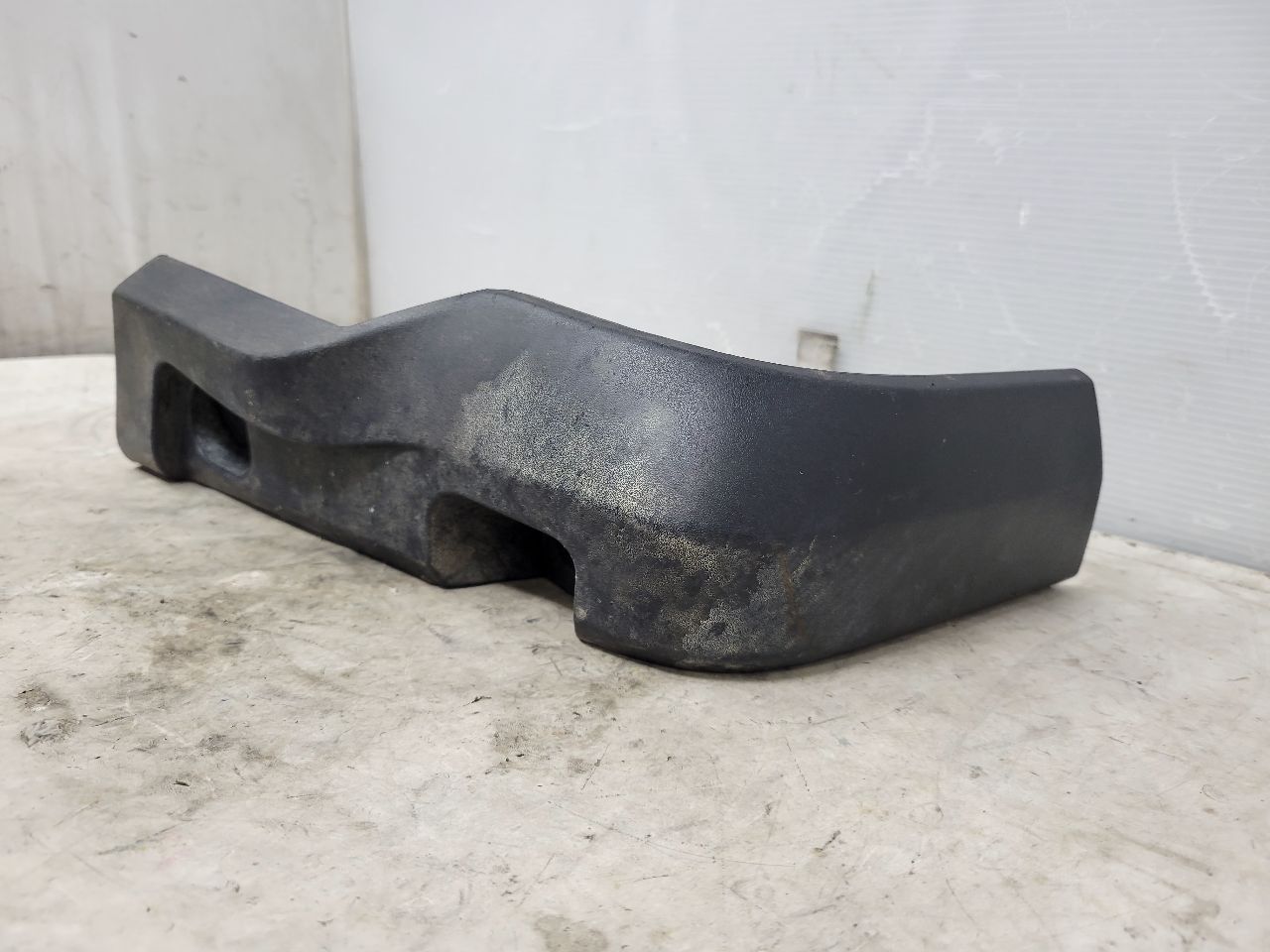 2024 SILVRDO15 RH FRONT WHEEL MUD SPLASH GUARD 31895 - image 3