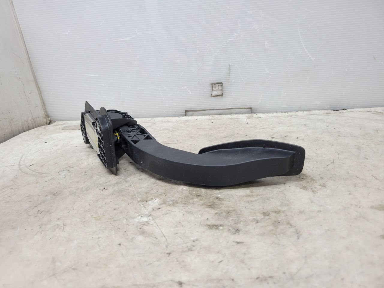 2024 SILVRDO15 GAS PEDAL THROTTLE POSITION 84024307 31896 - image 7