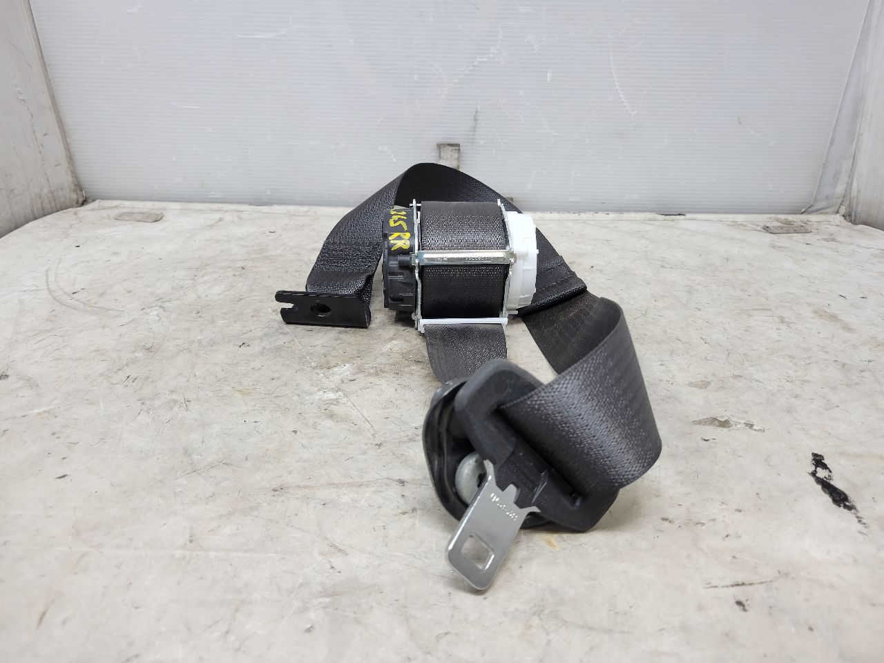 2024 SILVRDO15 RH REAR SEAT BELT RETRACTOR BLACK 31903 - image 2