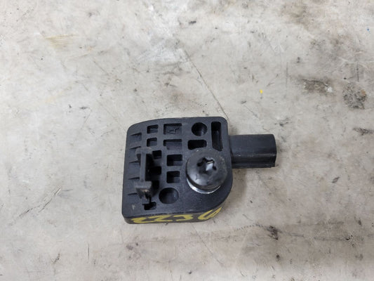 2019 ESCALADE OEM SRS CRASH SENSOR 26671010 31910 - image 2