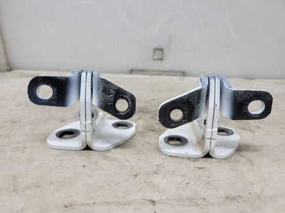 2023 SIERDEN15 RH REAR DOOR HINGES UPPER & LOWER 31911 - image 2