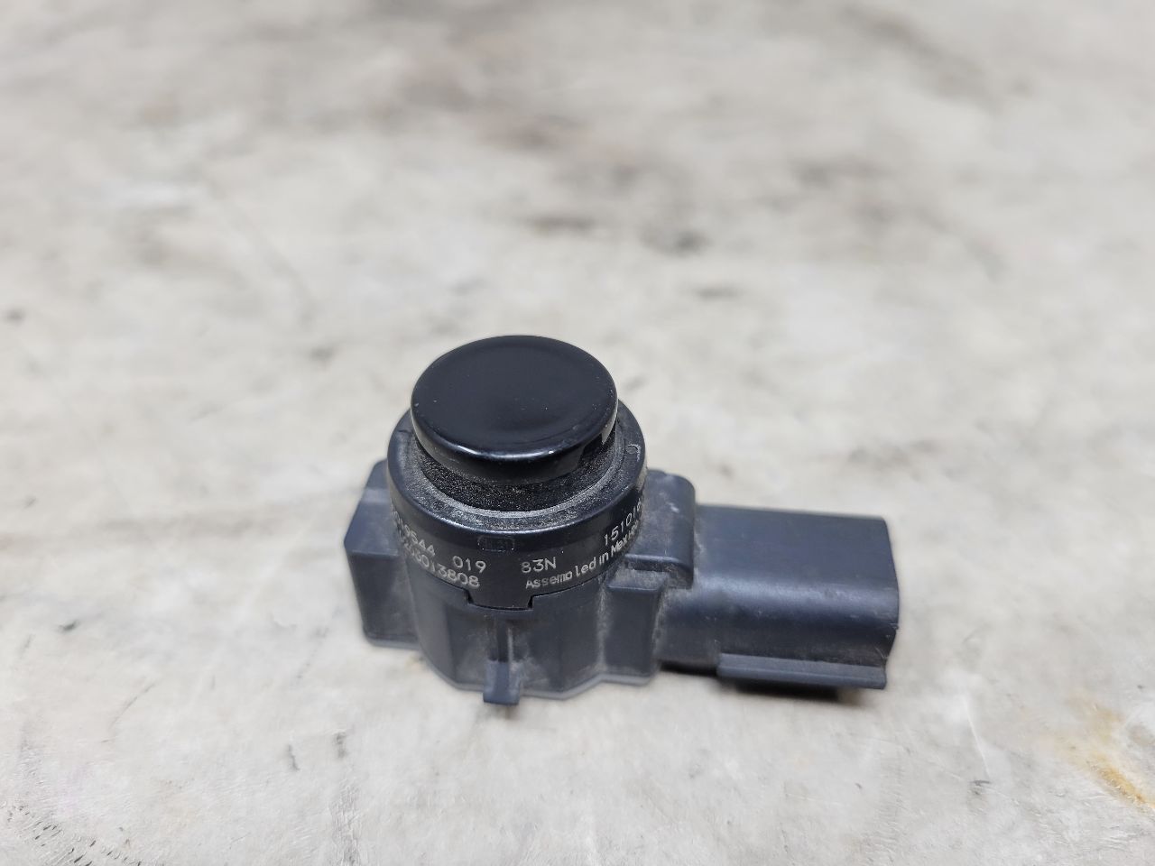 2018 CAMARO OEM GM BOSCH PARK SENSOR 52019544 31915 - image 2