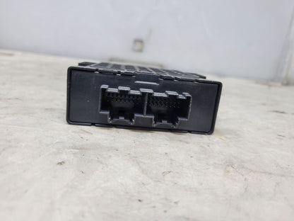 2019 ESCALADE NETWORK GATEWAY MODULE 13598291 31916 - image 7