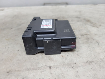 2018 CAMARO NETWORK GATEWAY MODULE 13521136 31917 - image 3