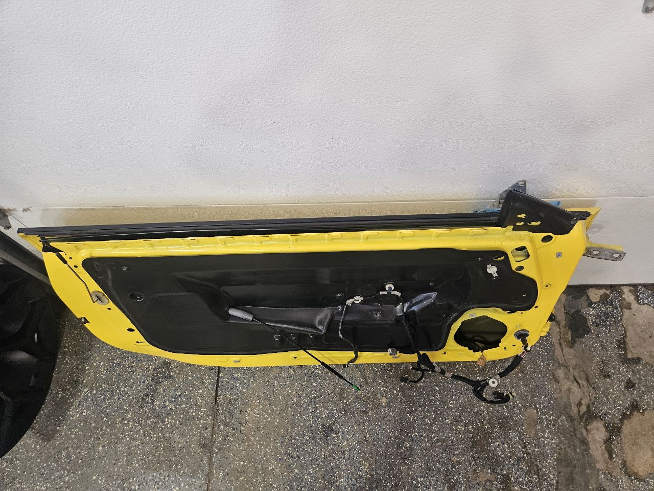 2010 CAMARO LH DOOR YELLOW FRONT CORNR 6D1 6S1.5 31922 - image 12