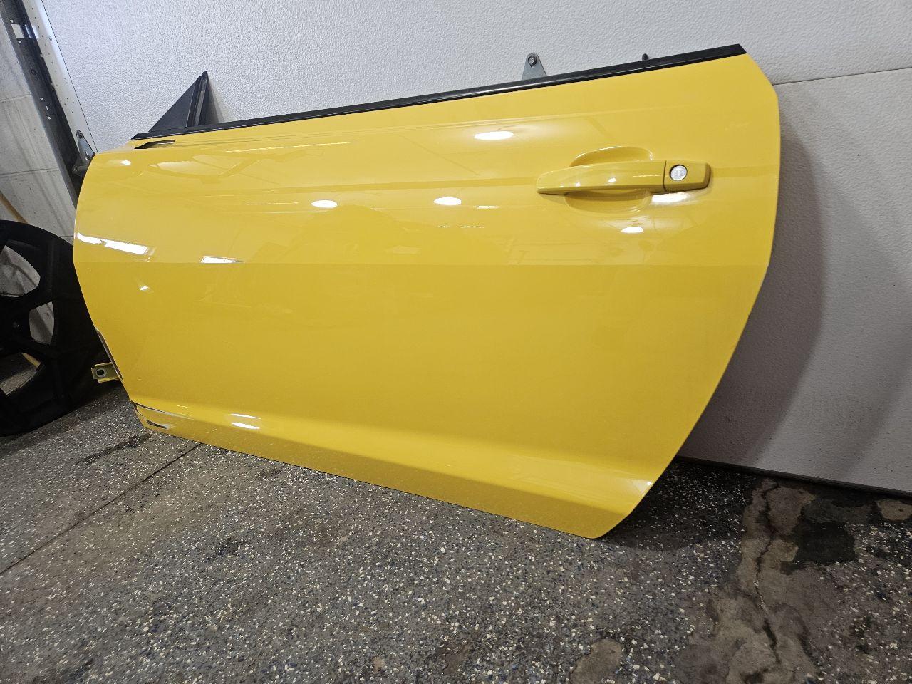2010 CAMARO LH DOOR YELLOW FRONT CORNR 6D1 6S1.5 31922 - image 4