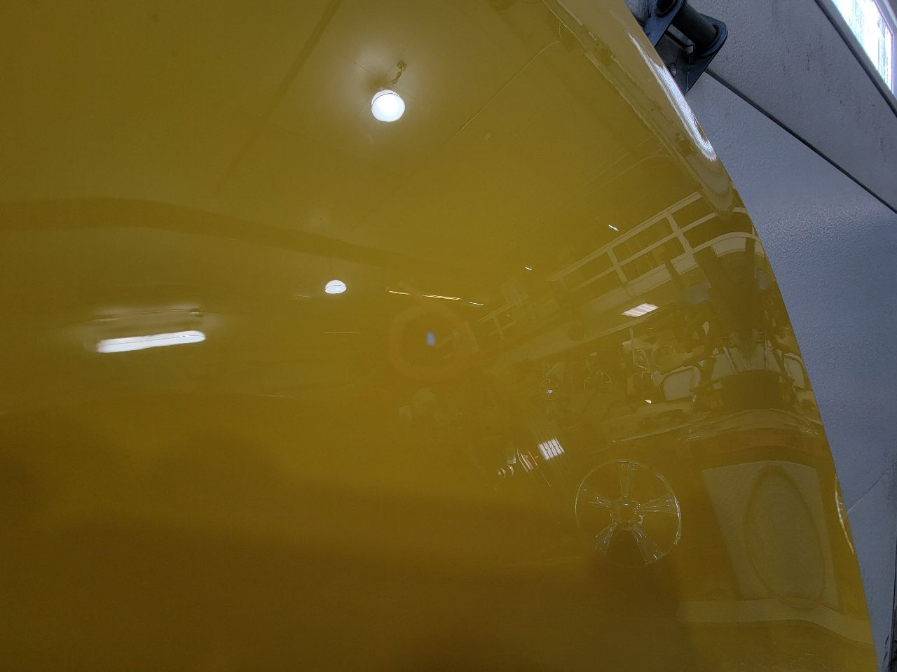 2010 CAMARO HOOD YELLOW 000 COUPLE STONE CHIP 31927 - image 5
