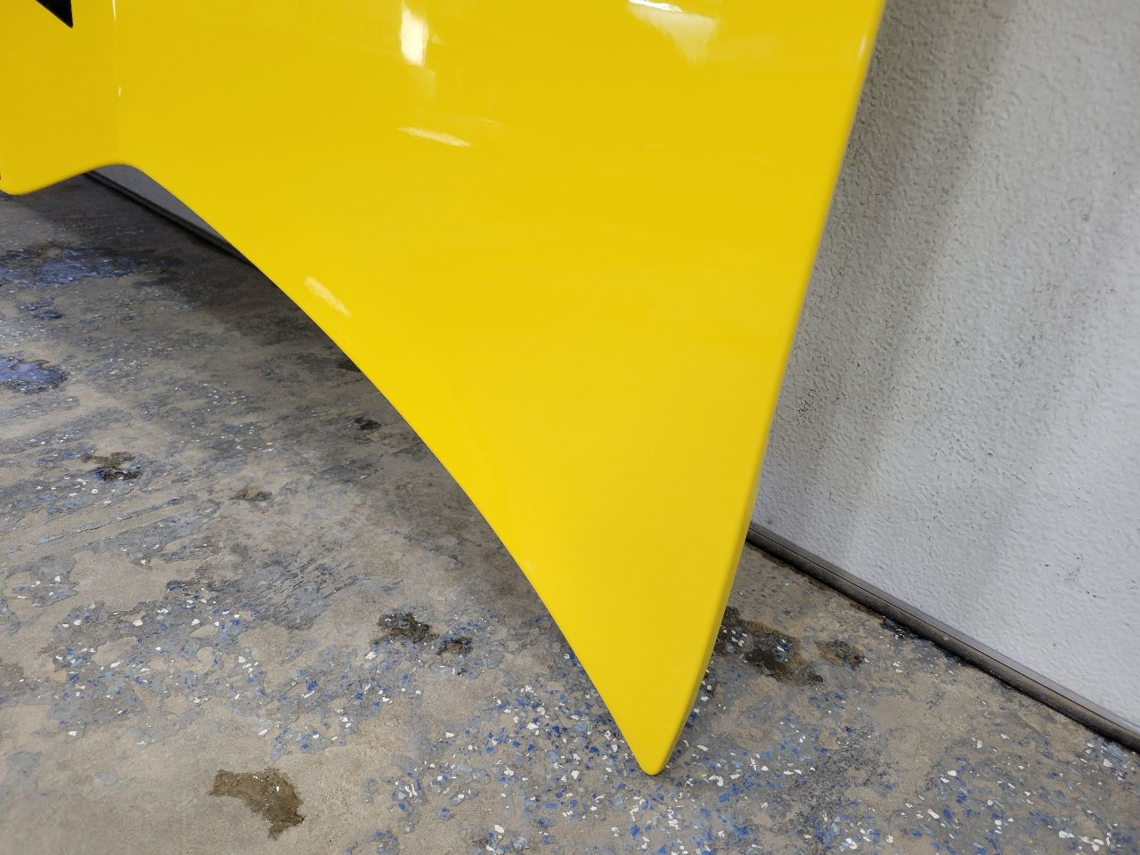 2010 CAMARO HOOD YELLOW 000 COUPLE STONE CHIP 31927 - image 8