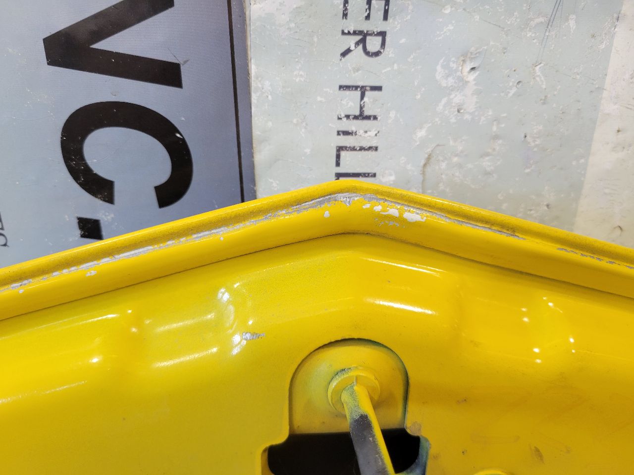 2010 CAMARO HOOD YELLOW 000 COUPLE STONE CHIP 31927 - image 12