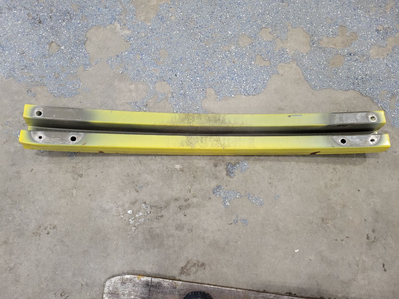 2010 CAMARO FRONT BUMPER REBAR REINFORCEMENT 31944 - image 8