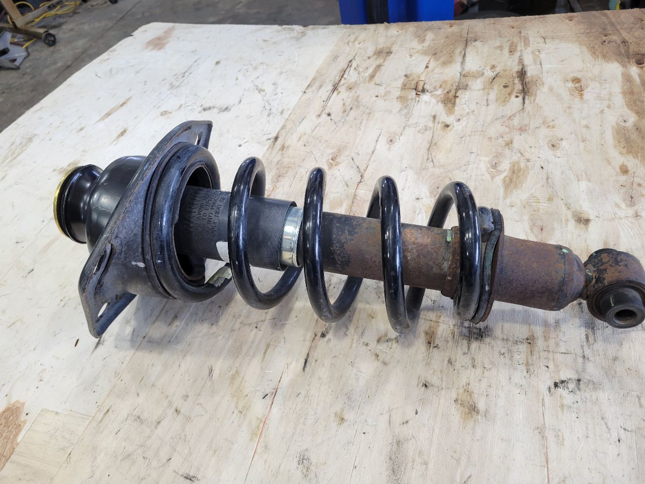 2010 CAMARO SS RH REAR STRUT FE3 26K MI 92195484 31953 - image 7