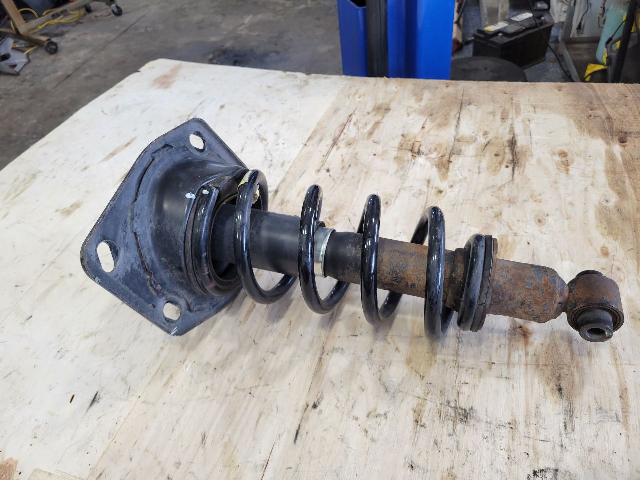 2010 CAMARO SS RH REAR STRUT FE3 26K MI 92195484 31953 - image 9