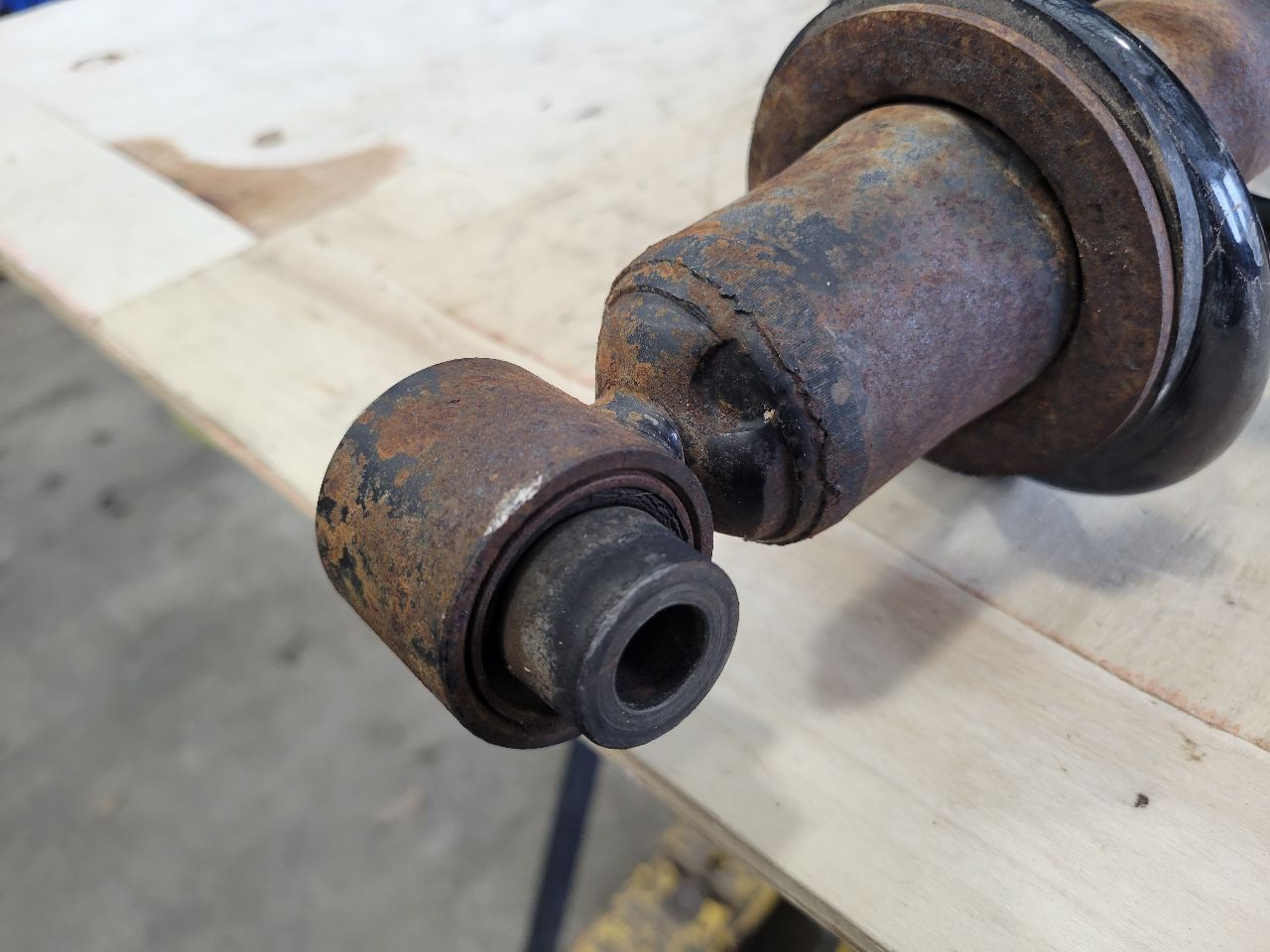 2010 CAMARO SS RH REAR STRUT FE3 26K MI 92195484 31953 - image 12