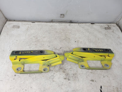 2010 CAMARO HOOD HINGES PAIR LH RH YELLOW 31961 - image 10