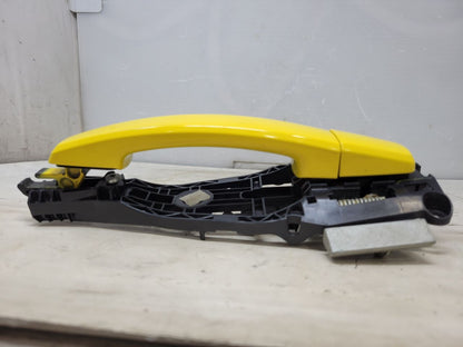 2010 CAMARO RH DOOR HANDLE W/BRACKET YELLOW 32005 - image 8