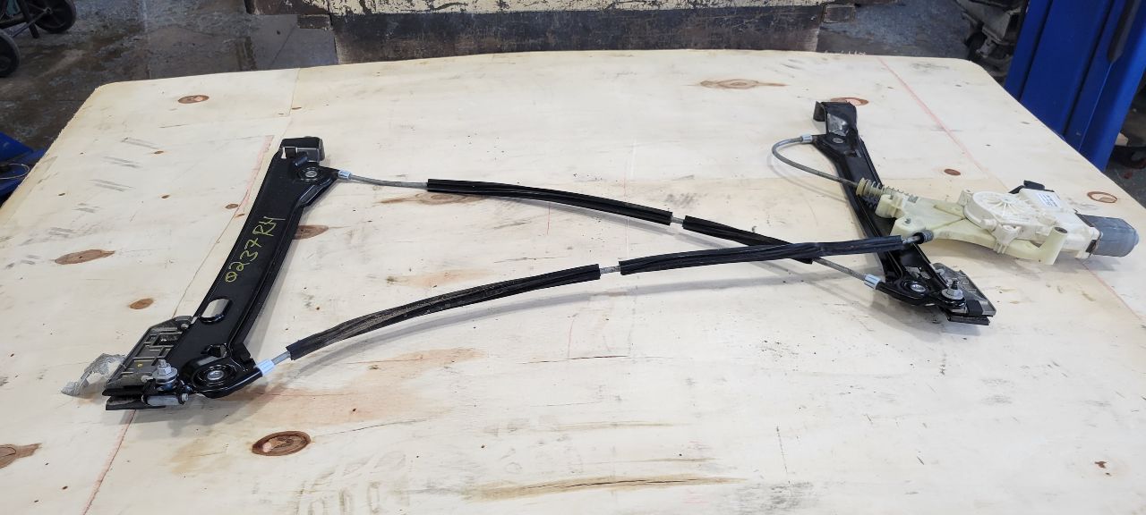2010 CAMARO PASSENGER WINDOW REGULATOR & MOTOR 32017 - image 5