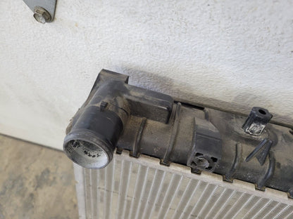 2010 CAMARO 6.2L SS RADIATOR 26K MILES 32042 - image 6