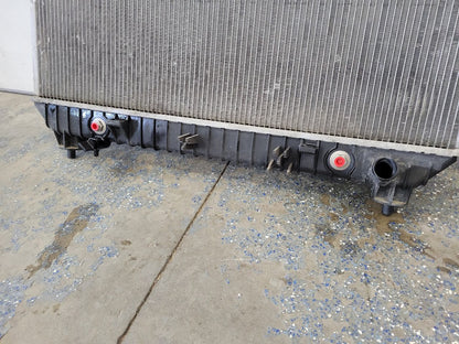 2010 CAMARO 6.2L SS RADIATOR 26K MILES 32042 - image 9