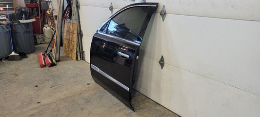 2020 ESCALAESV LH FRONT DOOR BLACK GBA CLEAN SEAM 32050 - image 2